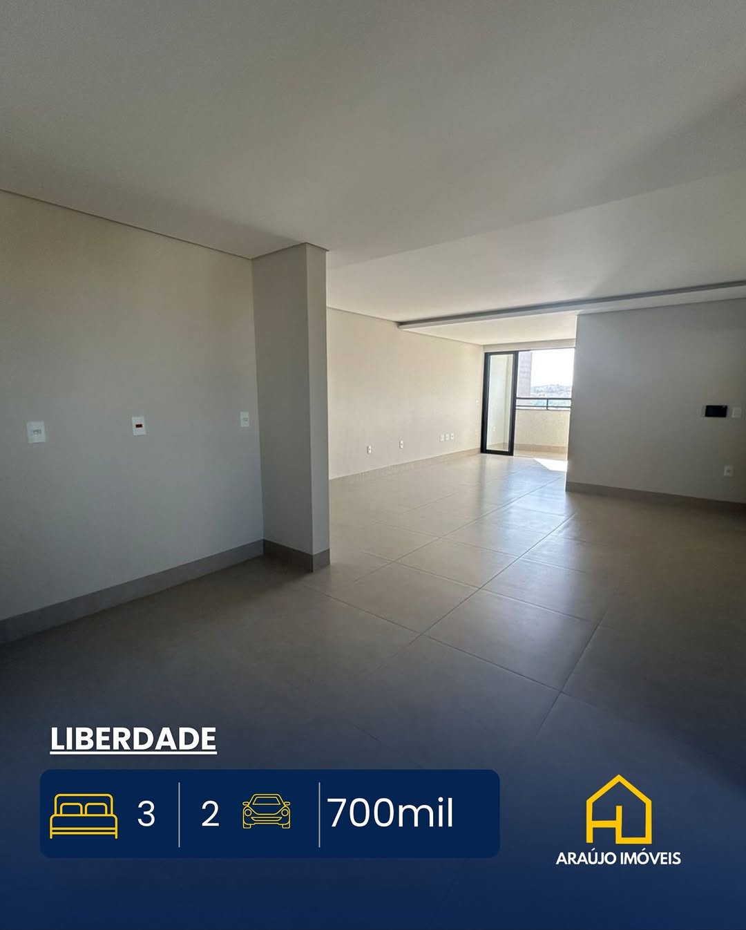 APARTAMENTO TIPO 4º ANDAR - BAIRRO LIBERDADE - Três quartos com um suíte. - Acabamento em alto p