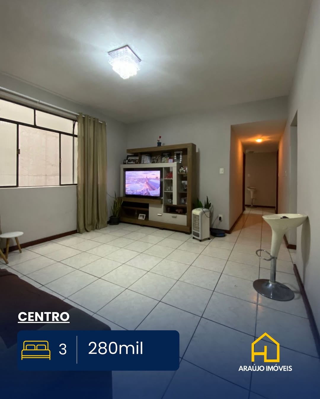 Apartamento no CENTRO Primeiro andar com área privativa 3 quartos sendo uma suíte Sala grande Ba